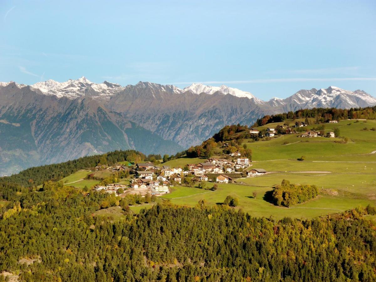Pension Schlaneiderhof Meltina Esterno foto